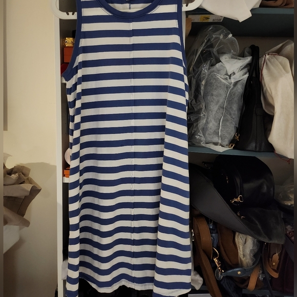 Gap sleeveless swing dress - Picture 10 of 16